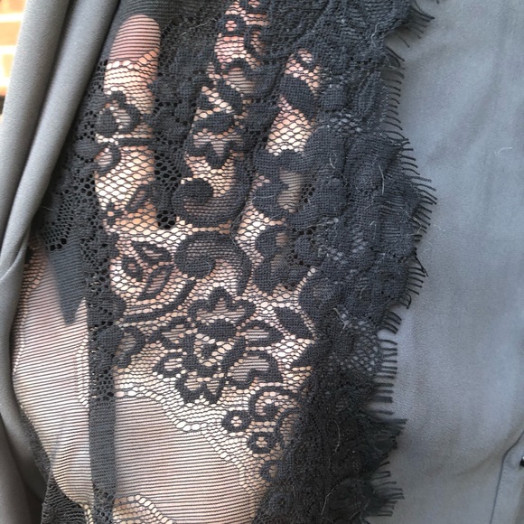 Express Lace Insert Button-up - Picture 3 of 3